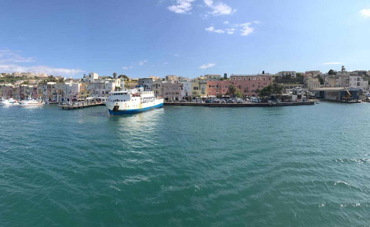 Vento Di Mare Bed & Breakfast Procida Exterior photo